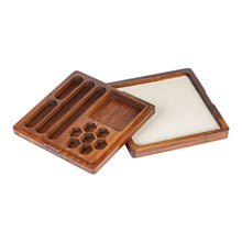 Charger l&#39;image dans la galerie, Ent Wood Dice Storage &amp; Tray for Dungeons &amp; Dragons
